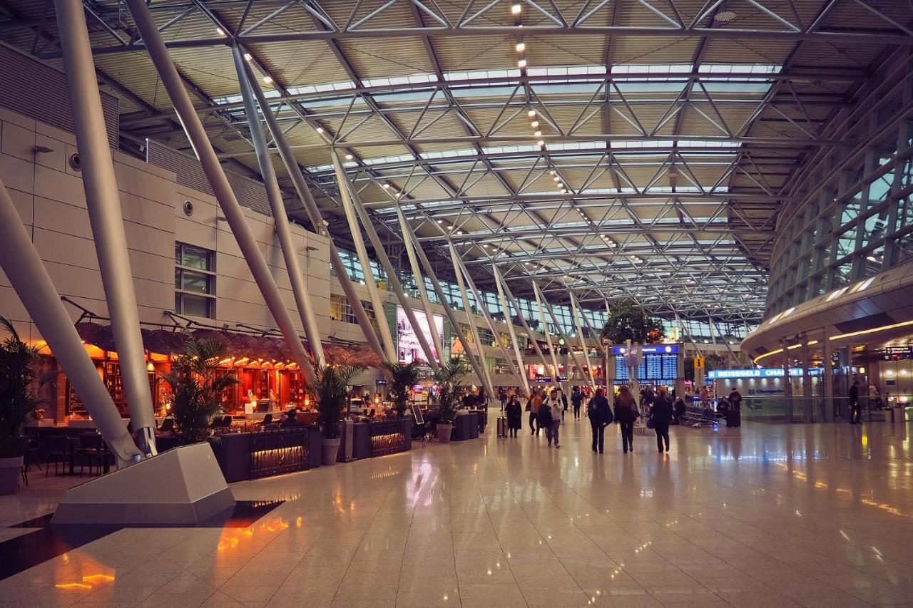 Hotel Red Velvet At Delhi Airport New Delhi Exterior photo